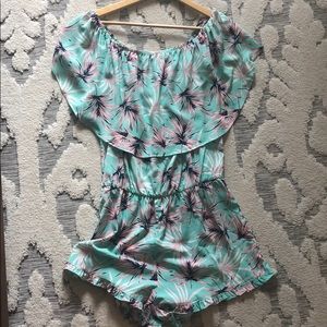 Buddy Love Romper -L